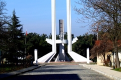 Lozan anıtı